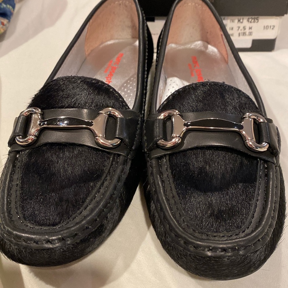 MARC JOSEPH black cowhair loafers NWT in pristine condition 7.5M